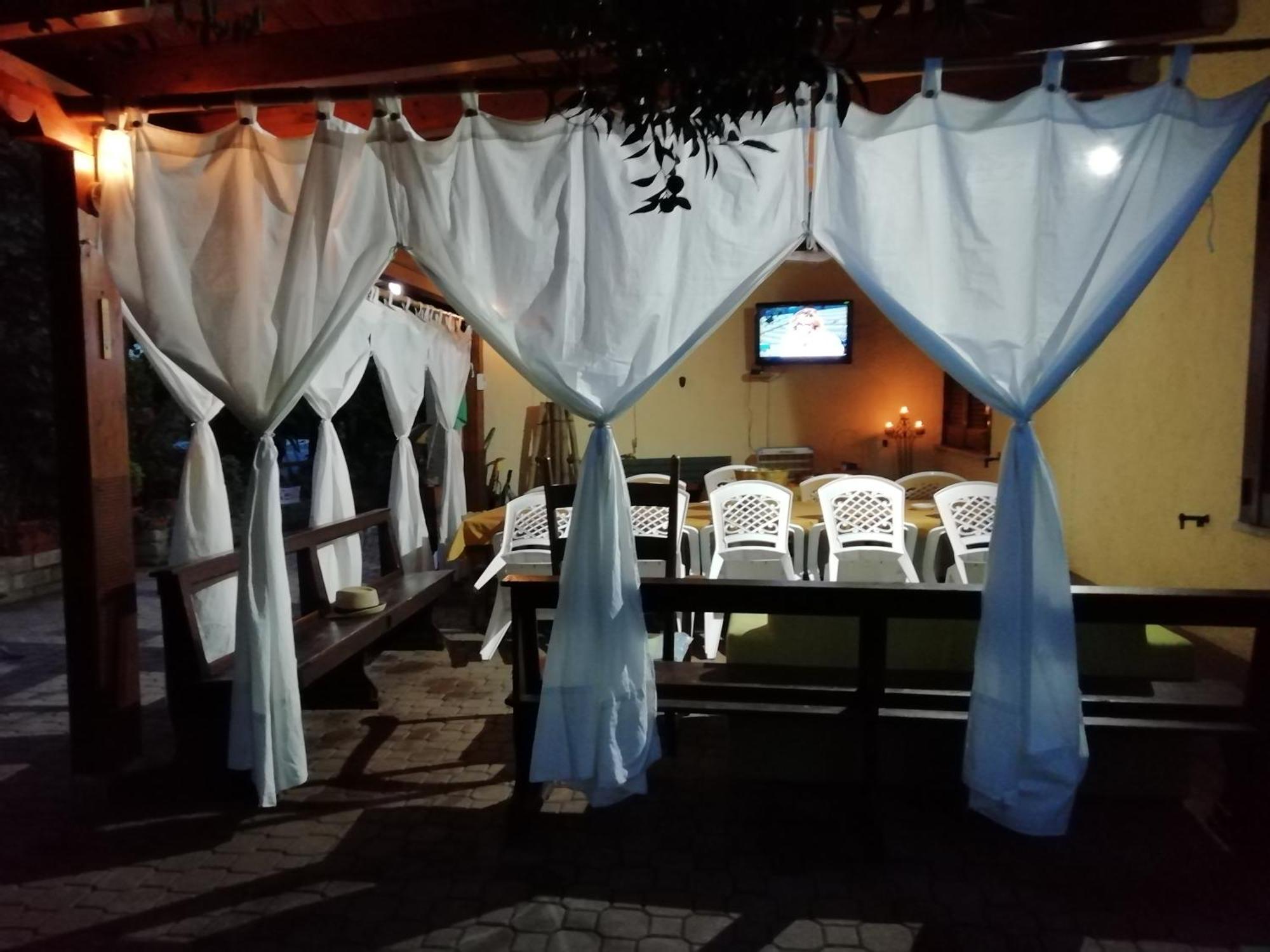 Alloggio Per Uso Turistico Sant'Andrea Lariano 外观 照片